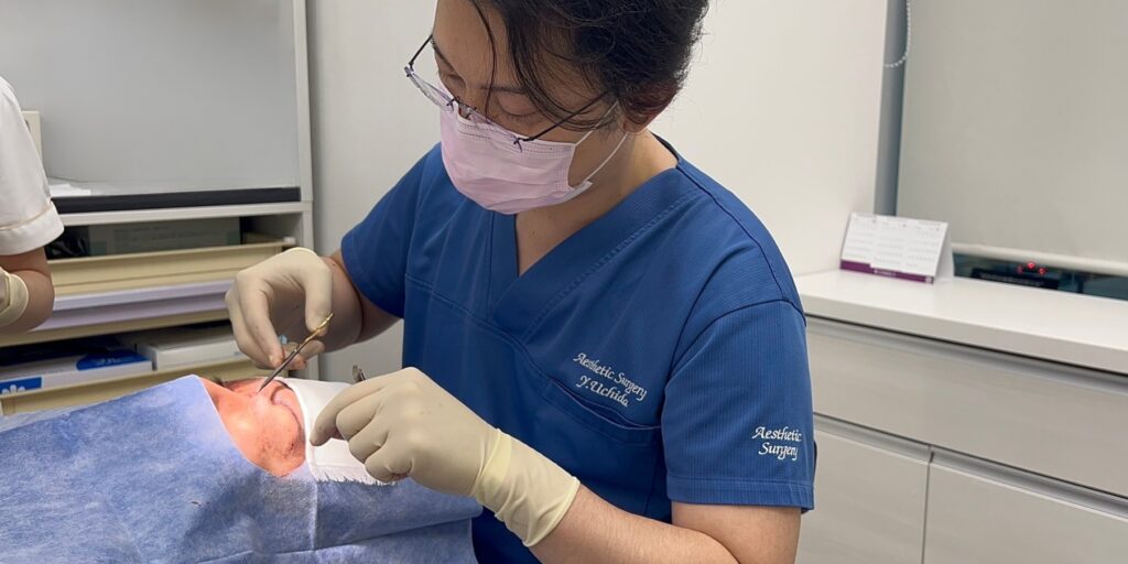 眼瞼下垂の治療